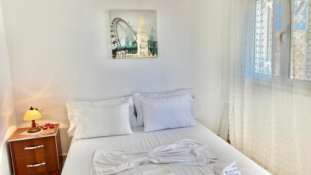 Propery Under Renovation Apartment ซารานเดอ ห้อง รูปภาพ