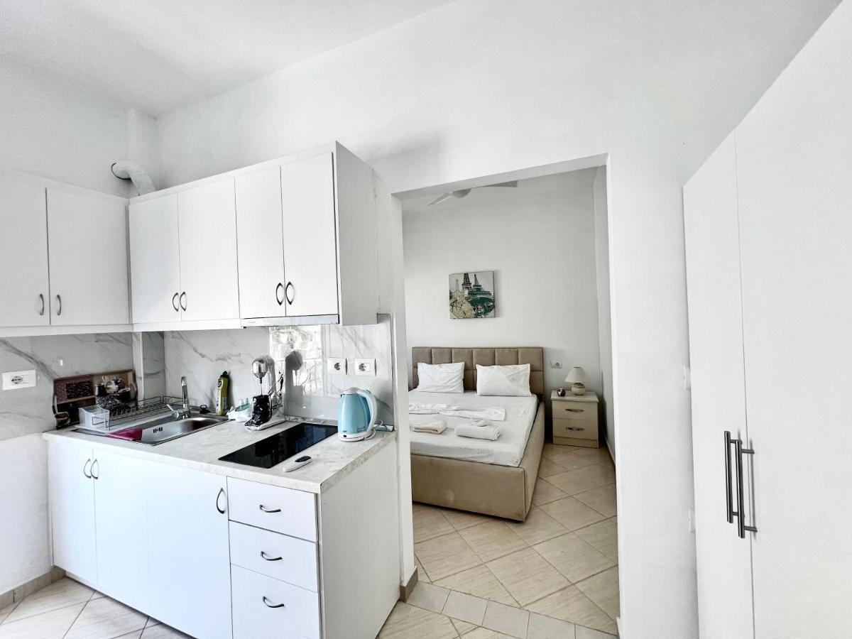 Propery Under Renovation Apartment ซารานเดอ ภายนอก รูปภาพ