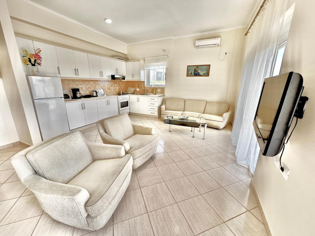 Propery Under Renovation Apartment ซารานเดอ ภายนอก รูปภาพ
